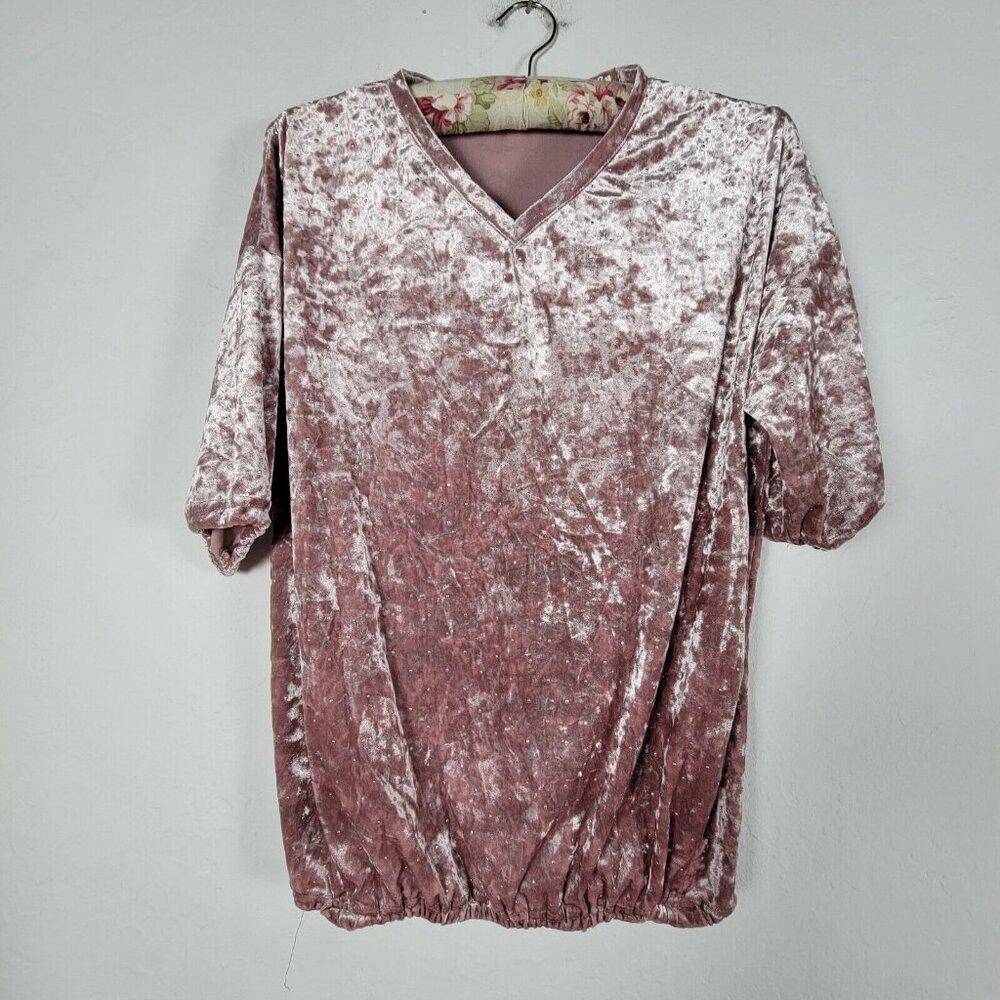 Les Petites Women Blush Pink Crushed Velvet Top Short Sleeve V-Neck Soft Stretch